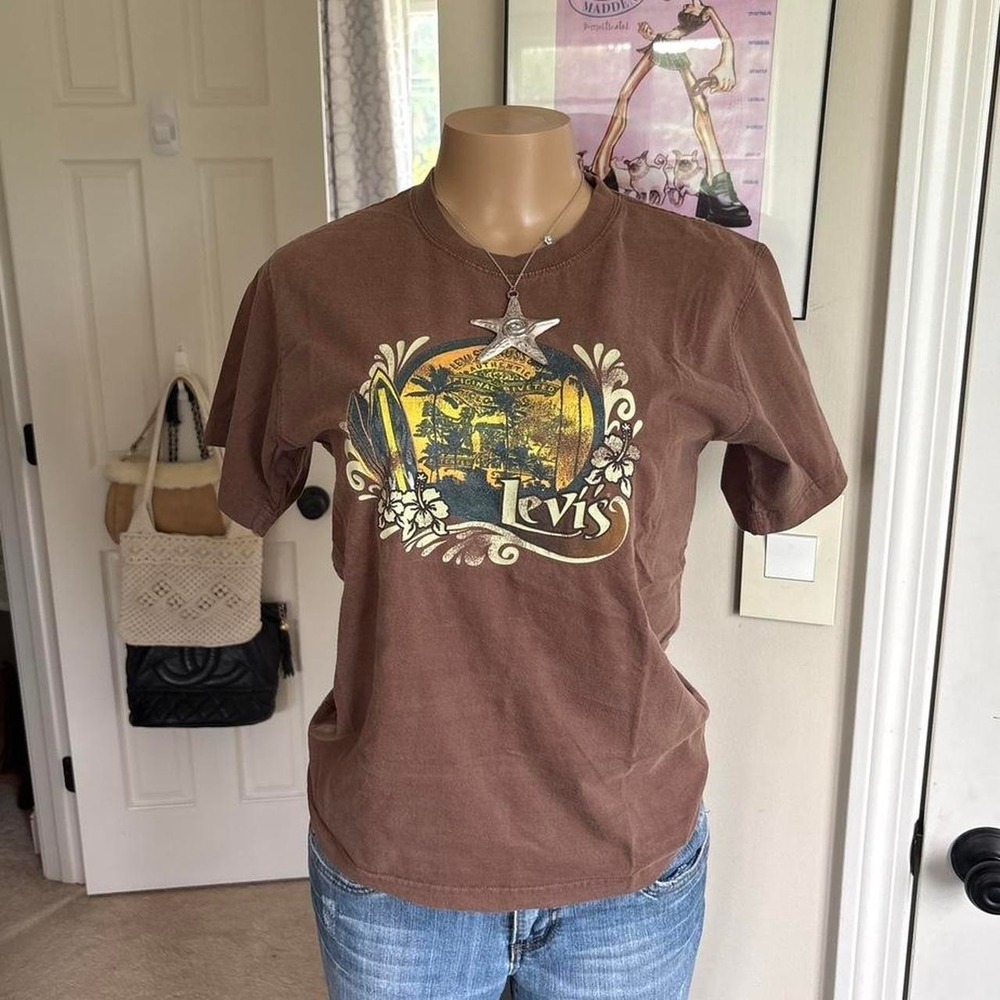 Y2K 2000s Levi's spellout Brown surfer Graphic T Shirt